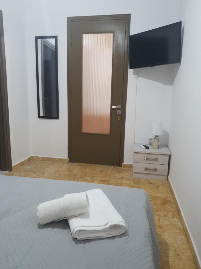 Callisto Room 1 Ермополи Стая снимка